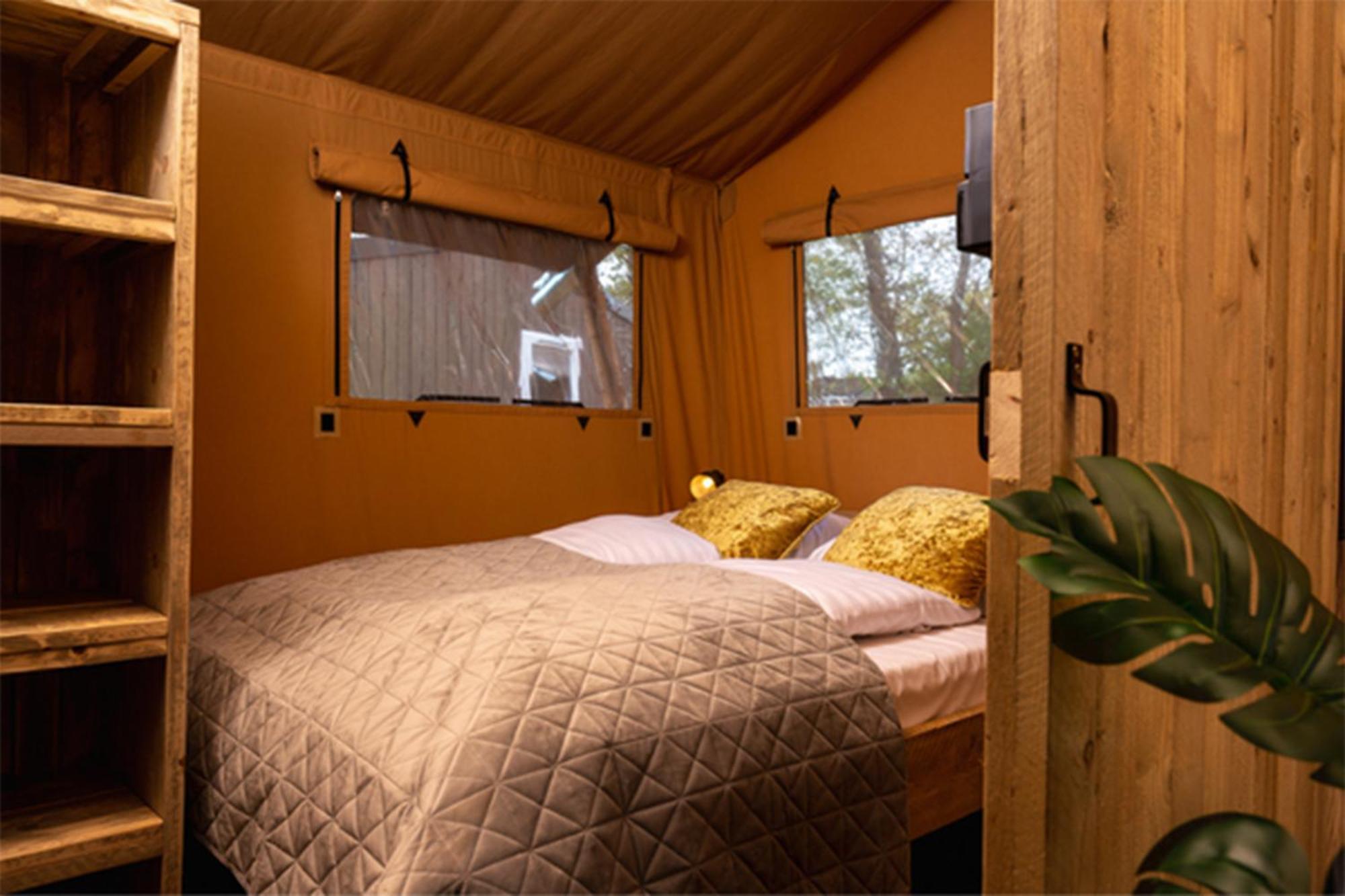 Camping Le Val De Cesse Mirepeisset Экстерьер фото